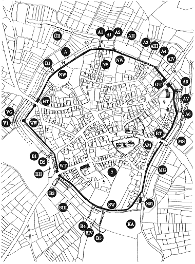 Abb. 1 Arbeitskarte des Verfassers nach dem Urkataster von 1827, mit der Einzeichnung des Befestigungsrings nach der Karte von 1796. Mastab 1:3155. Abb. unmastblich.